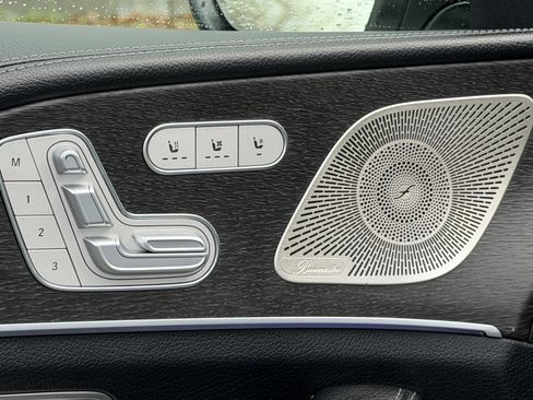 Used 2024 Mercedes-Benz GLE 350 4MATIC image 17