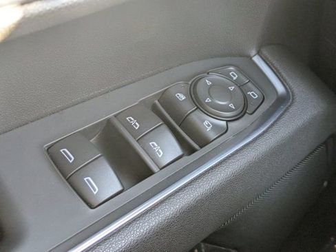 Used 2025 GMC Sierra 1500 SLT image 20