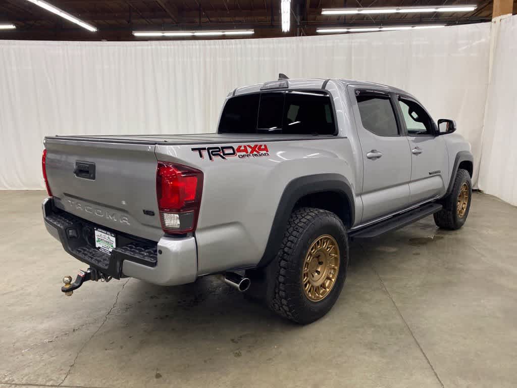 Used 2018 Toyota Tacoma TRD Off-Road AWD/4WD image 6