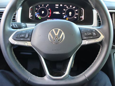 Used 2022 Volkswagen Atlas SEL image 19