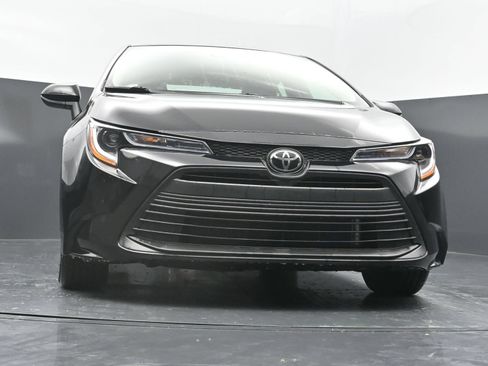 Used 2026 Toyota Corolla LE FWD image 42