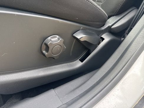 Used 2022 Ford EcoSport SE w/ SE Convenience Package image 26