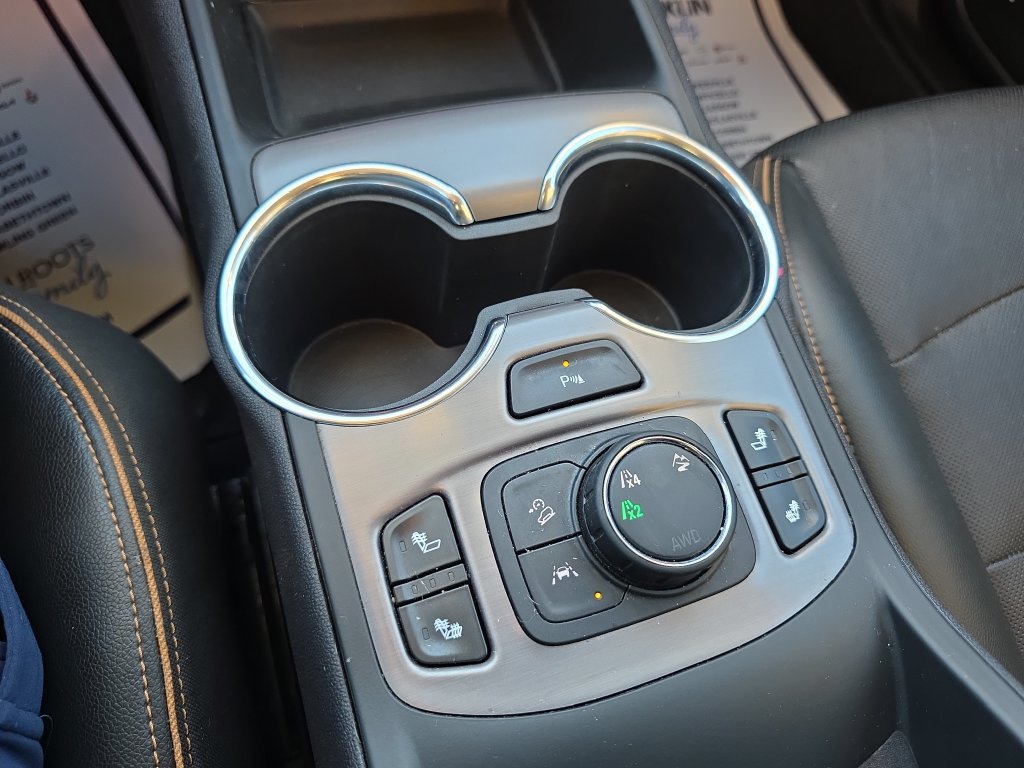 Used 2023 GMC Terrain AT4 w/ Infotainment Package II AWD/4WD image 21