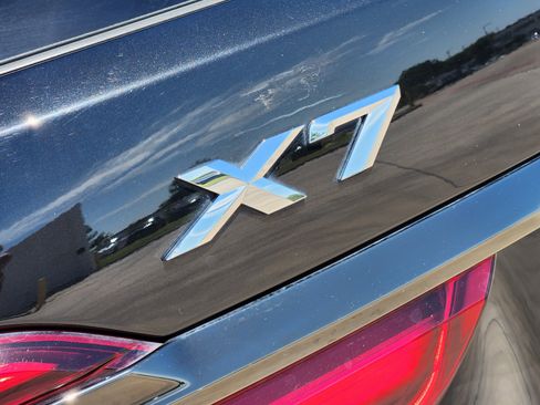 Used 2022 BMW X7 xDrive40i w/ M Sport Package AWD/4WD image 11