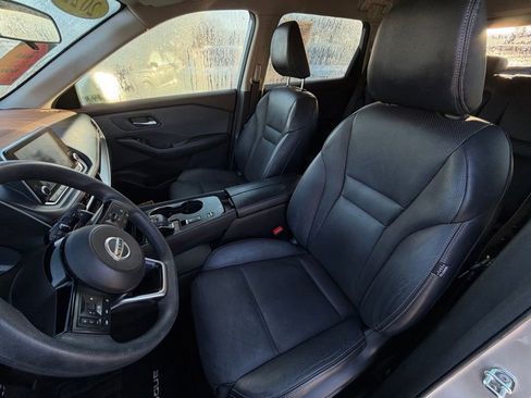 Certified 2021 Nissan Rogue SV image 11