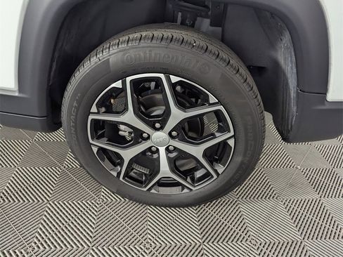 Certified 2024 Jeep Compass Limited image 18