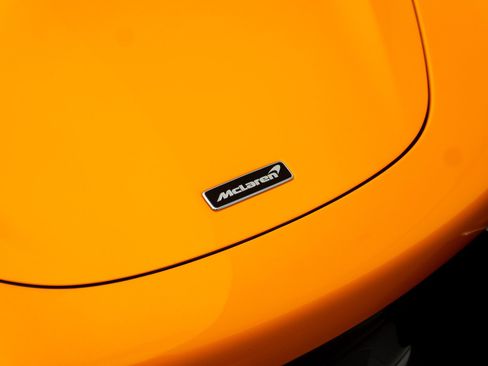 Used 2021 McLaren 765LT image 13