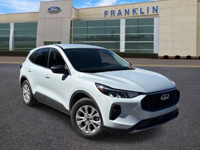 Used 2025 Ford Escape Active w/ Tech Pack #1 FWD image 1