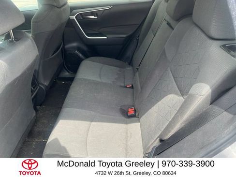 Used 2022 Toyota RAV4 XLE w/ Carpet Mat Package (TMS) AWD/4WD image 8