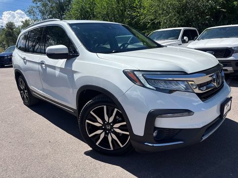 Used 2020 Honda Pilot Touring image 1