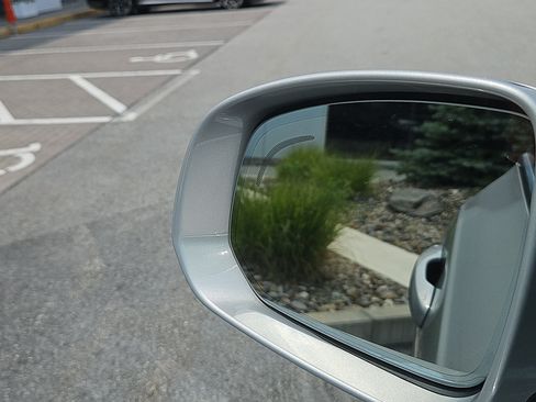 Used 2023 Volvo XC90 B6 Plus AWD/4WD image 18