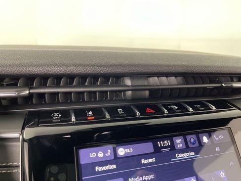 Used 2023 Jeep Grand Cherokee L Laredo RWD image 27
