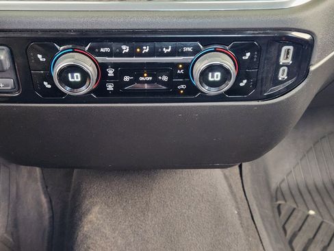 Certified 2025 Chevrolet Silverado 1500 LT AWD/4WD image 20