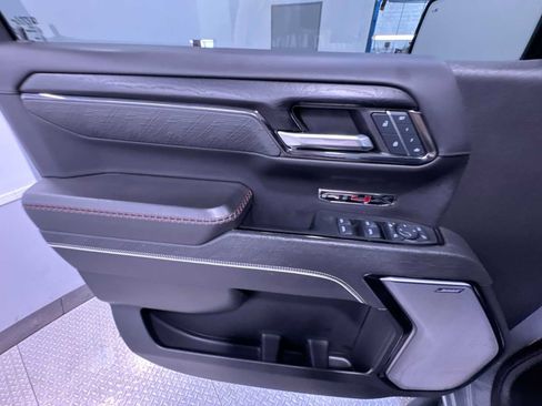 Used 2024 GMC Sierra 1500 AT4X image 12