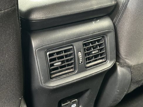 Used 2024 Toyota RAV4 XLE FWD image 17