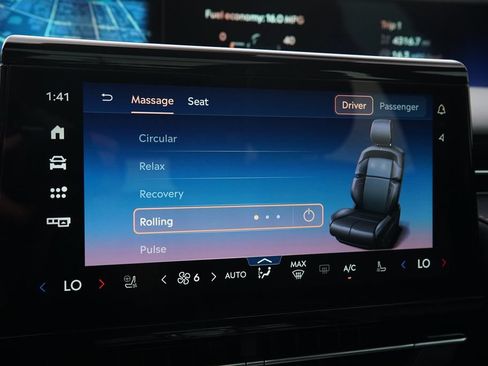 Certified 2025 Lincoln Nautilus Reserve AWD/4WD image 22