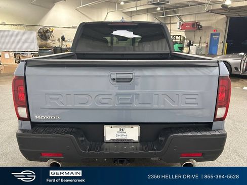 Used 2025 Honda Ridgeline Black Edition image 7