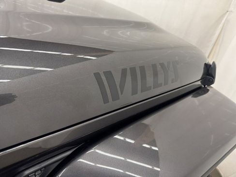 Used 2025 Jeep Gladiator Willys image 24