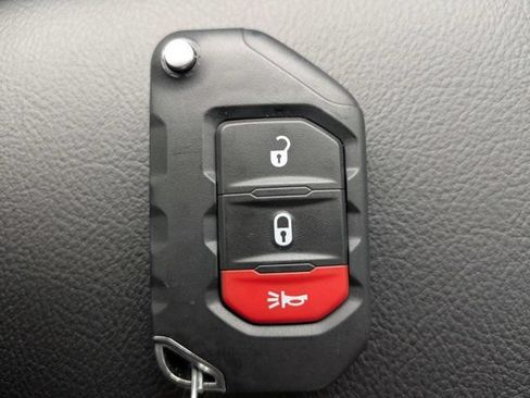 New 2026 Jeep Gladiator Sport AWD/4WD image 31