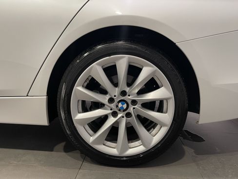 Used 2018 BMW 320i xDrive Sedan w/ Convenience Package AWD/4WD image 9