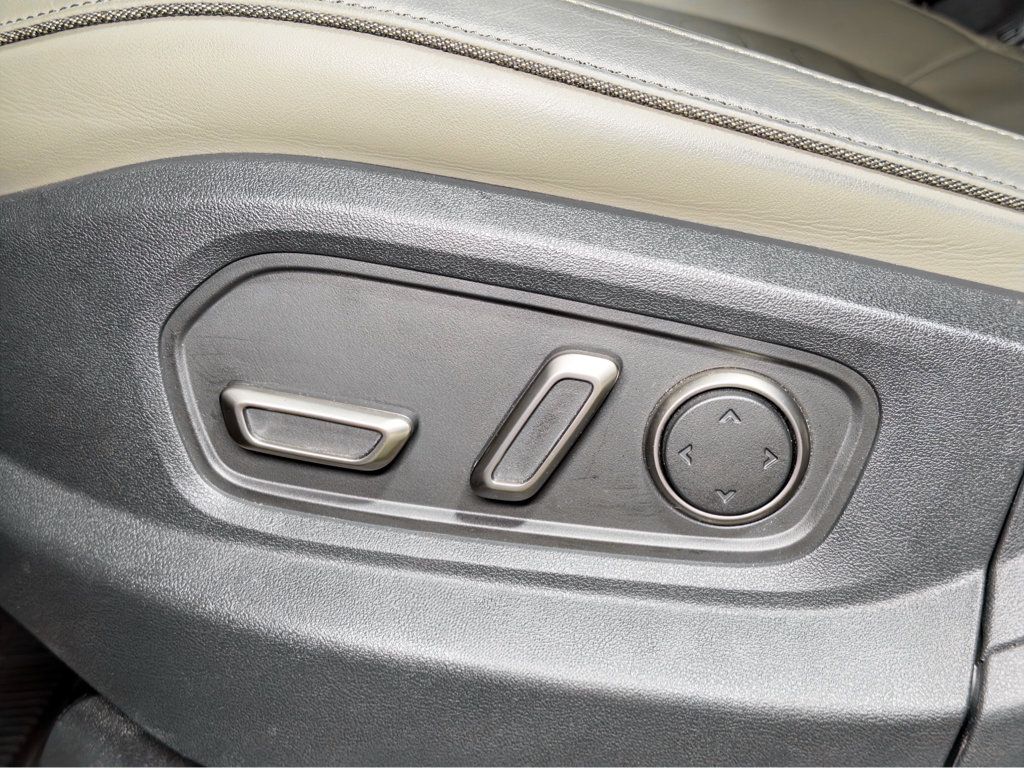 Used 2023 Rivian R1S Adventure Dual AWD/4WD image 7