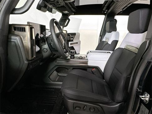 New 2024 GMC Hummer EV 2X w/ Extreme Off-Road Package image 3