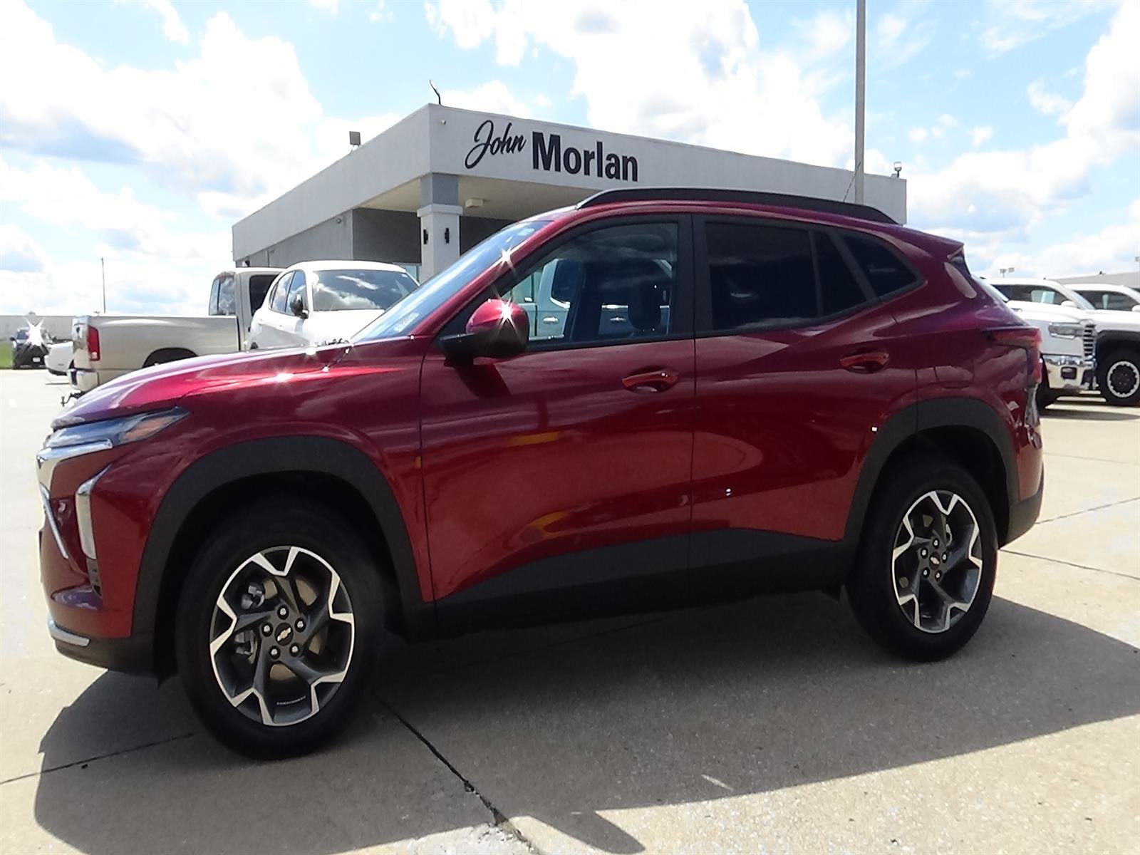 Used 2025 Chevrolet Trax LT w/ LT Convenience Package FWD image 1