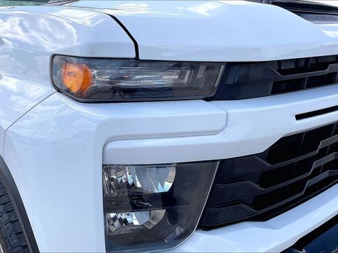Used 2024 Chevrolet Silverado 2500 Custom w/ Custom Convenience Package AWD/4WD image 33