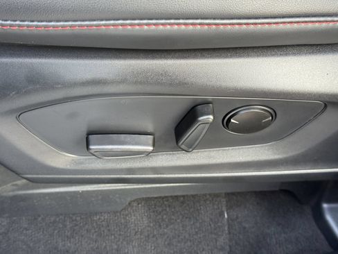 Used 2025 Ford Explorer ST-Line RWD image 24