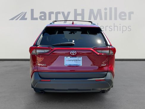 Used 2024 Toyota RAV4 XLE image 4