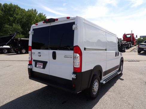 Used 2025 RAM ProMaster 2500 w/ U-Haul Equipment Group FWD image 7