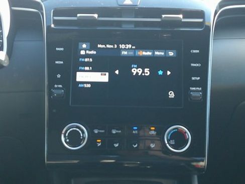 Certified 2024 Hyundai Santa Cruz SE image 10