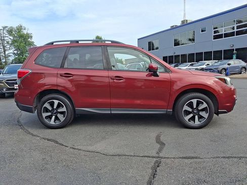 Used 2017 Subaru Forester 2.5i Premium w/ All-Weather Package AWD/4WD image 7
