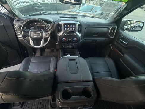 Used 2022 GMC Sierra 1500 SLT w/ SLT Premium Package AWD/4WD image 31