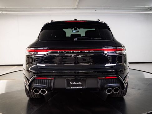 Certified 2024 Porsche Macan AWD/4WD image 6