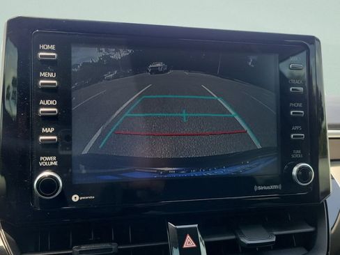 Used 2021 Toyota Corolla LE FWD image 17