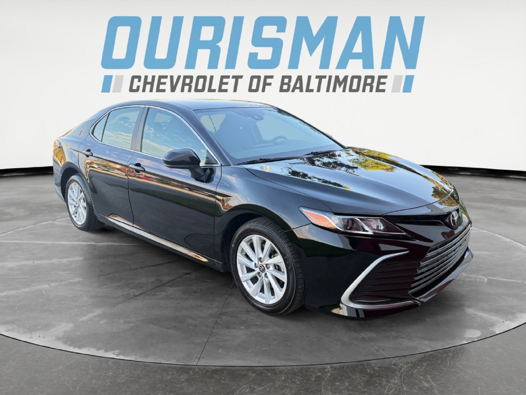 Used 2024 Toyota Camry LE AWD/4WD image 1