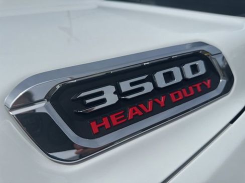 Certified 2024 RAM 3500 Big Horn AWD/4WD image 38