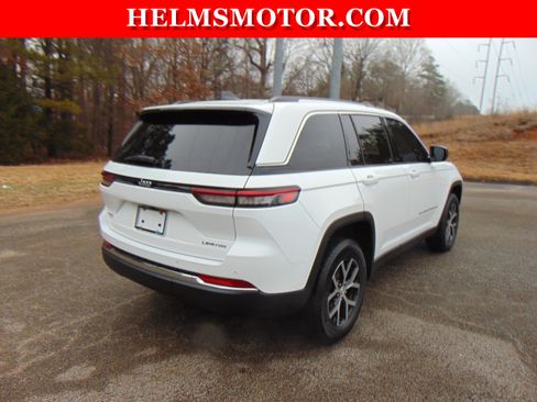 Certified 2024 Jeep Grand Cherokee Limited image 14