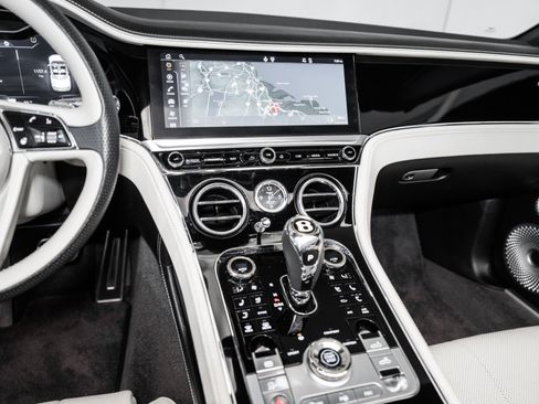 Certified 2020 Bentley Continental GT V8 AWD/4WD image 28