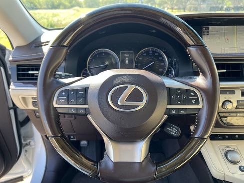 Used 2017 Lexus ES 350 image 30