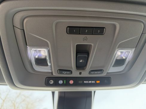 Used 2020 GMC Sierra 1500 SLT w/ SLT Premium Plus Package image 23