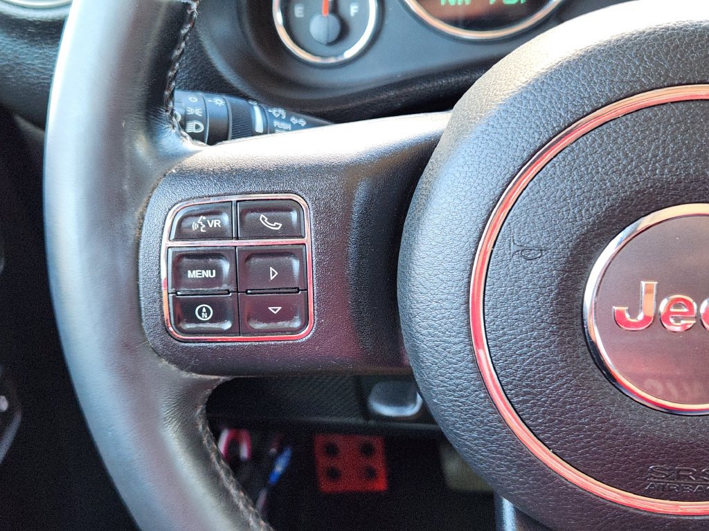 Used 2017 Jeep Wrangler Unlimited Sahara w/ Connectivity Group AWD/4WD image 17