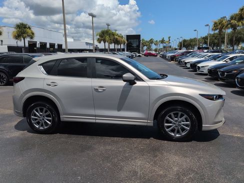 Used 2025 MAZDA CX-5 AWD 2.5 S w/ Preferred Package image 3