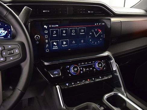 Used 2025 GMC Sierra 2500 Denali w/ Denali Reserve Package image 25