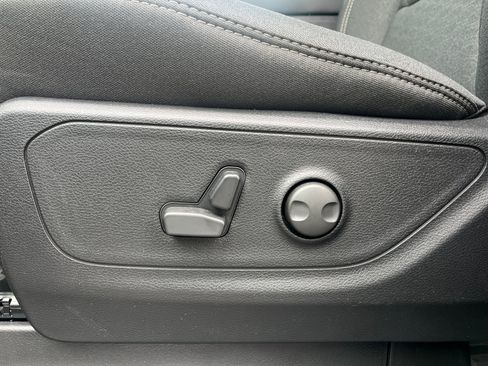 New 2026 RAM 1500 Big Horn AWD/4WD image 13