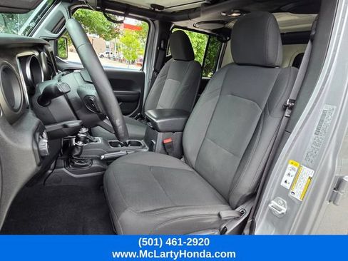 Used 2018 Jeep Wrangler Unlimited Sport S AWD/4WD image 9