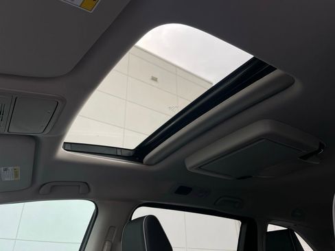 New 2026 Honda Odyssey Touring image 26