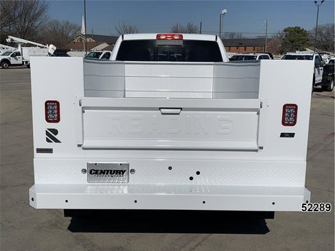 Used 2024 RAM 2500 Tradesman w/ Chrome Appearance Group AWD/4WD image 7