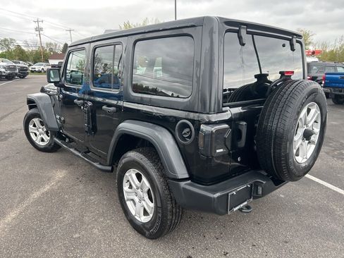 Used 2018 Jeep Wrangler Unlimited Sport S AWD/4WD image 5